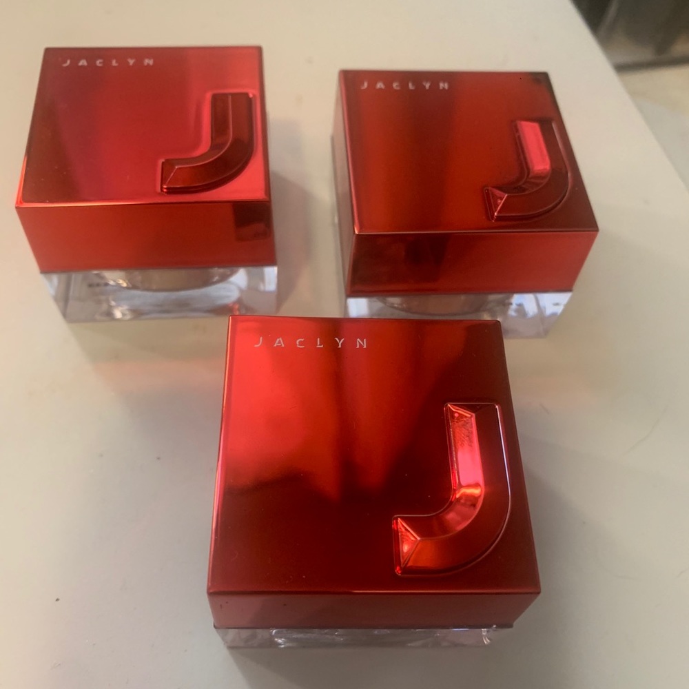 Jaclyn Cosmetics LE Valentines Collection
